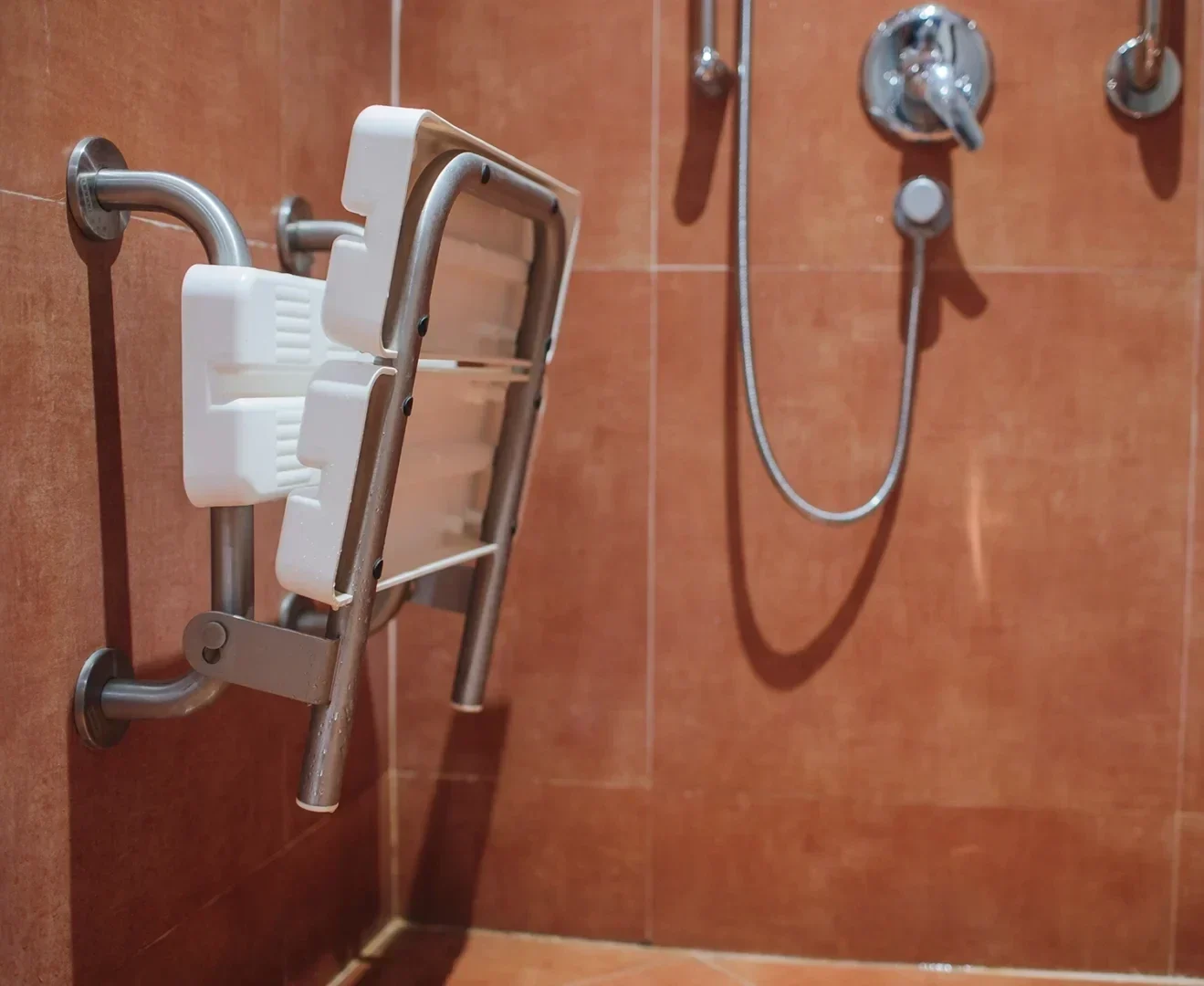 PMR salle de bain LC Plomberie plombier chauffagiste pontivy PMR salle de bain LC Plomberie plombier chauffagiste pontivy